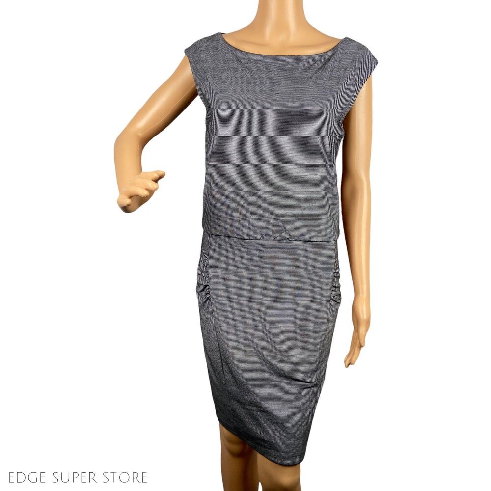 Athleta Striped Gray Scoop Neck Sleeveless Yoga Gym Stretch Dress Size XS XSmall